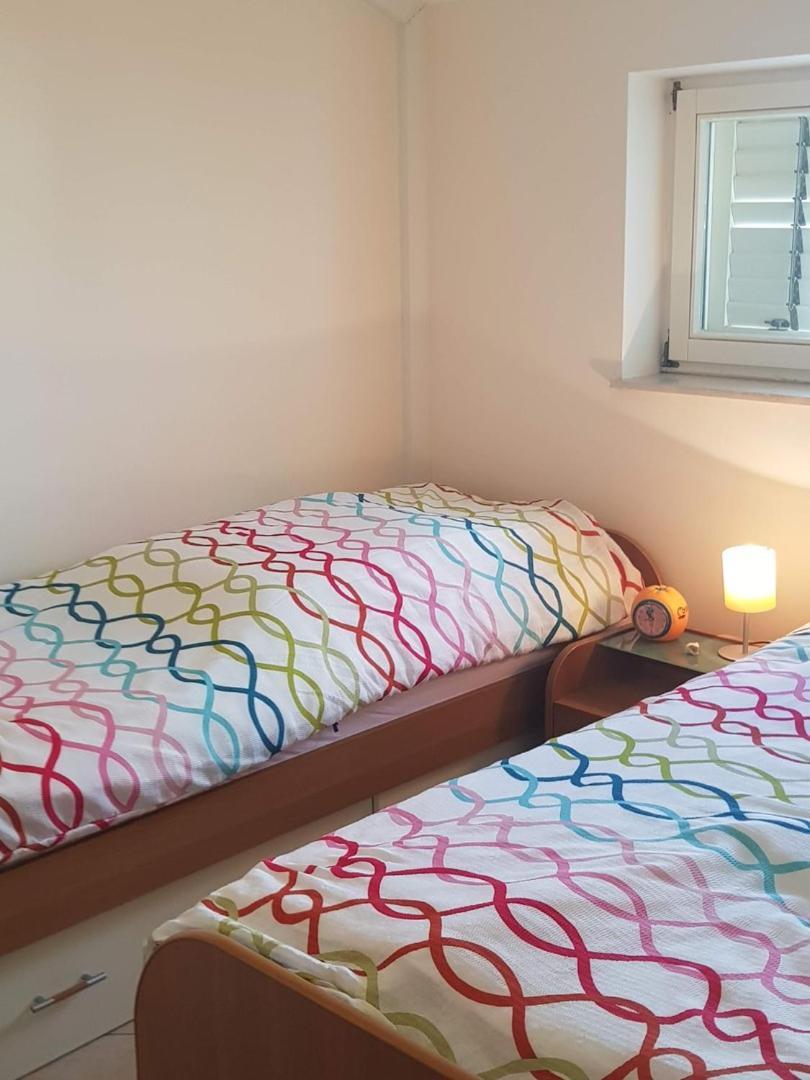 Seaside Apartments Turanj Bagian luar foto